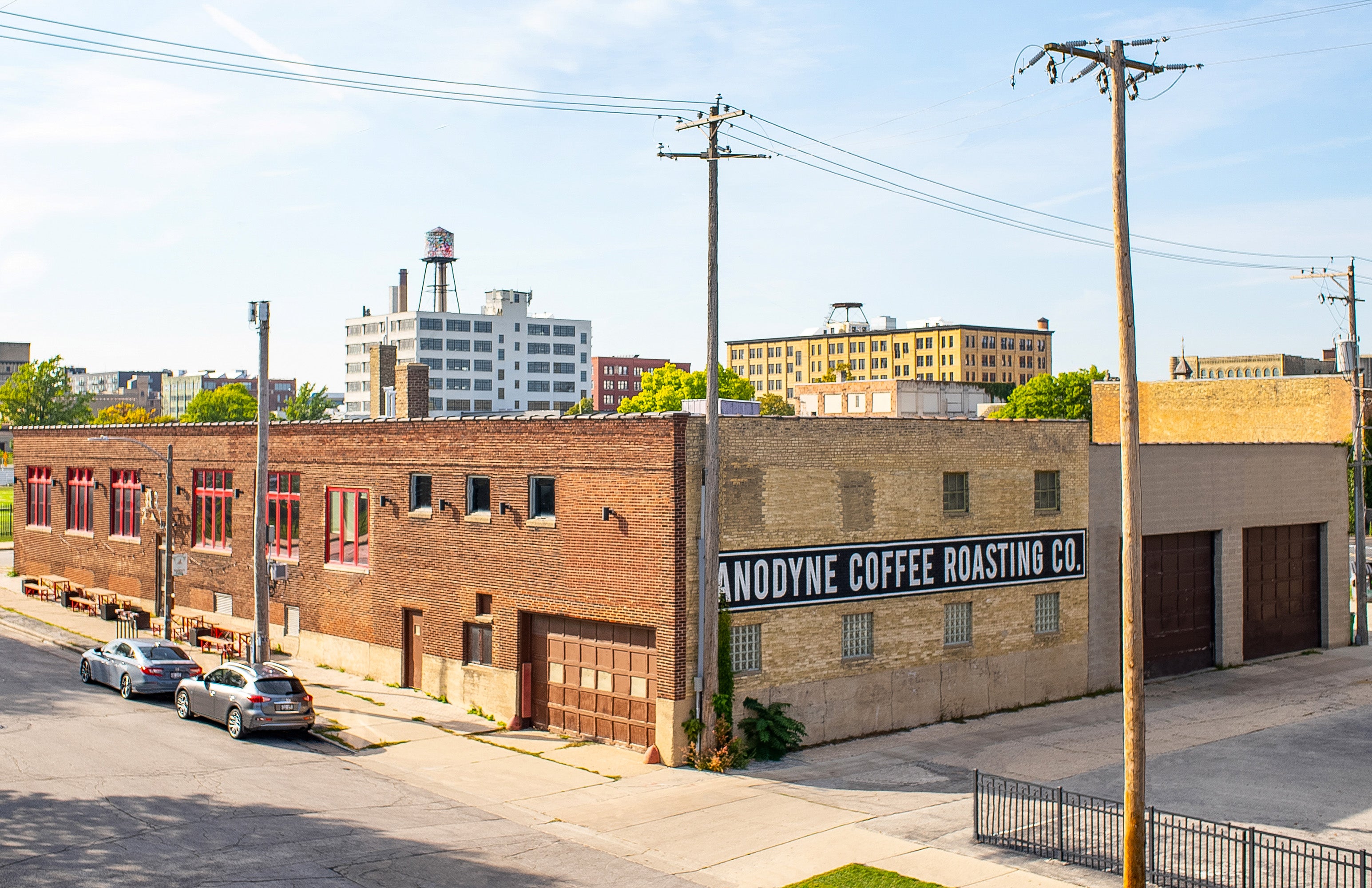 Load video: Anodyne Walker's Point roasting process